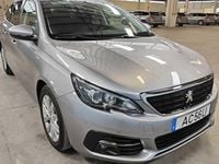 Usado Peugeot 308 SW 102 HP (75 kW) 2020 Cinzento Carrinha