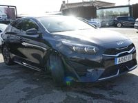 Usado Kia ProCeed 120 HP (88 kW) 2022 Preto Carrinha