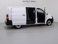 Usado Mercedes Vito 163 HP (119 kW) 2022 Branco Van
