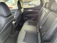 Usado Nissan Qashqai 115 HP (84 kW) 2018 Cinzento SUV