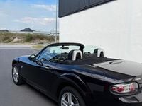 Usado Mazda MX5 Exclusive 126 HP (92 kW) 2007 Outro Cabrios