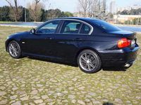 Usado BMW 318 143 HP (105 kW) 2011 Preto Sedan