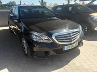 Usado Mercedes E200 Avantgarde 136 HP (100 kW) 2016 Preto Carrinha