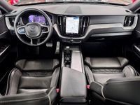 Usado Volvo XC60 R-Design 455 HP (334 kW) 2022 Cinzento SUV