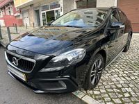 Usado Volvo V40 Pro 120 HP (88 kW) 2017 Preto