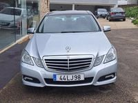 Usado Mercedes E250 Avantgarde 204 HP (150 kW) 2009 Cinza prata Sedan