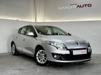 Usado Renault Mégane III 90 HP (66 kW) 2012 Cinza prata