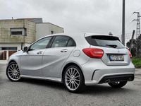 Usado Mercedes A180 109 HP (80 kW) 2015 Cinzento Citadino
