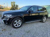 Usado Mercedes GLC300e 320 HP (235 kW) 2025 Preto SUV