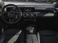 Usado Mercedes A180 Style 116 HP (85 kW) 2019 Preto Citadino
