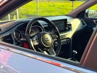 Usado Kia Ceed Urban 120 HP (88 kW) 2021 Branco Citadino