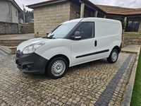 Usado Opel Combo 105 HP (77 kW) 2017 Branco Carrinha