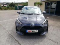 Usado Toyota Yaris Hybrid 94 HP (69 kW) 2022 Cinza