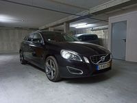 Usado Volvo V60 Momentum 163 HP (119 kW) 2013 Carrinha