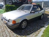 Usado Ford Escort Cabriolet 105 HP (77 kW) 1988 Cinzento Cabrios