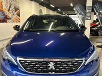 Usado Peugeot 308 SW 130 HP (95 kW) 2018 Azul Carrinha