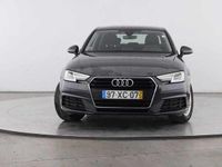 Usado Audi A4 150 HP (110 kW) 2019 Cinzento Sedan