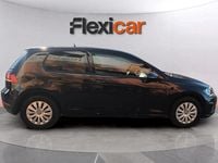 Usado VW Golf VII Trendline 110 HP (80 kW) 2018 Preto