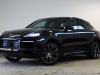 Usado Porsche Cayenne Platinum Edition 340 HP (250 kW) 2022 Preto SUV