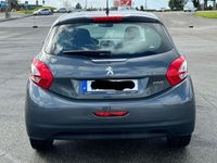 usado Peugeot 208 1.2 Allure