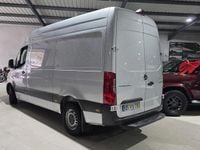 Usado Mercedes Sprinter 163 HP (119 kW) 2018 Cinzento Van