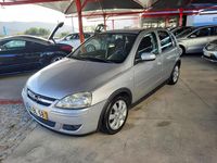 Usado Opel Corsa Cosmo 80 HP (58 kW) 2006 Cinza SUV