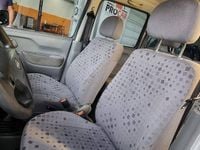 Usado Opel Agila 58 HP (42 kW) 2002 Cinzento Monovolume