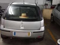 Usado Opel Corsa 75 HP (55 kW) 2005 Sedan