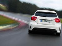 Usado Mercedes A45 AMG AMG 360 HP (264 kW) 2015 Cinzento