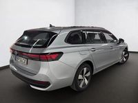 Usado VW Passat 204 HP (150 kW) 2024 Cinza Carrinha