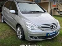 Usado Mercedes B180 109 HP (80 kW) 2010 Cinza prata Monovolume