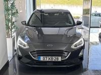 Usado Ford Focus Titanium 120 HP (88 kW) 2019 Cinza antracite