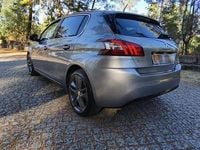 Usado Peugeot 308 Allure 115 HP (84 kW) 2015 Sedan