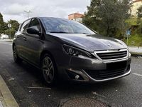 Usado Peugeot 308 Allure Premium 105 HP (77 kW) 2017 Sedan