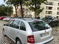 Usado Skoda Fabia 75 HP (55 kW) 2006 Sedan