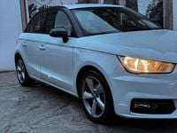 Usado Audi A1 Sportback 90 HP (66 kW) 2015 Branco Citadino
