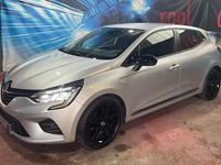 Usado Renault Clio IV Intens 100 HP (73 kW) 2019 Cinza prata