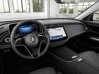 Novo Mercedes E300 313 HP (230 kW) 2025 Cinzento Sedan