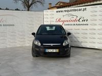 Usado Fiat Punto Evo 85 HP (62 kW) 2011 Preto Citadino