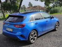 Usado Kia Ceed 136 HP (100 kW) 2018 Azul Citadino