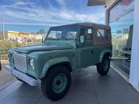 Usado Land Rover Defender 113 HP (83 kW) 1994 Verde SUV