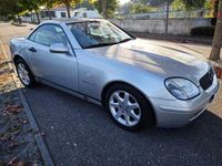Usado Mercedes SLK200 192 HP (141 kW) 1998 Cinzento Cabrios