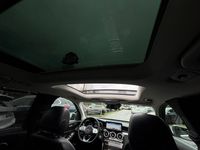 Usado Mercedes GLC300 313 HP (230 kW) 2022 Cinza SUV