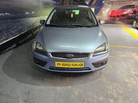 Usado Ford Focus Ghia 109 HP (80 kW) 2007 Azul