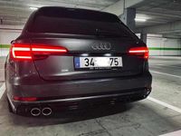 Usado Audi A4 190 HP (139 kW) 2016 Cinzento Carrinha