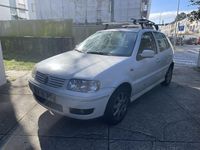 Usado VW Polo 75 HP (55 kW) 2000 Sedan