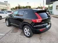 Usado Volvo XC40 Momentum 129 HP (94 kW) 2021 Preto SUV
