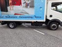 Usado Nissan Cabstar 140 HP (102 kW) 2015 Branco Pickup