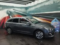 Usado Hyundai i30 116 HP (85 kW) 2019 Cinzento Carrinha