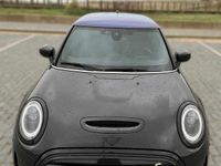 Usado Mini Cooper SE Hatch 135 kW (184 HP) 2021 Preto Citadino
